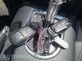 2015 Ford Mustang GT Premium Coupe - miniatura 8
