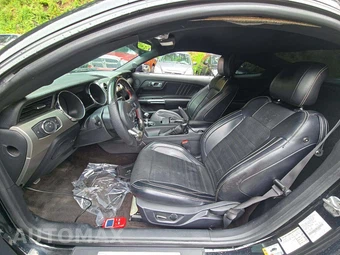 2015 Ford Mustang GT Premium Coupe – miniatura 3