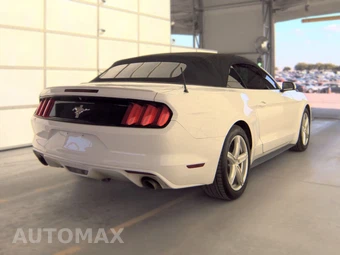 2015 Ford Mustang V6 Convertible – miniatura 4