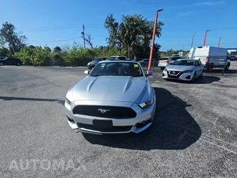 2015 Ford Mustang V6 Convertible – miniatura 2
