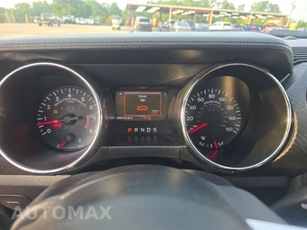 2015 Ford Mustang V6 Convertible - miniatura 12