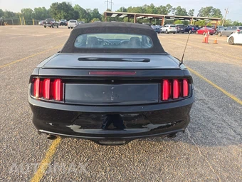 2015 Ford Mustang V6 Convertible - miniatura 5