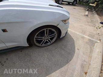 2015 Ford Mustang V6 Coupe - miniatura 29