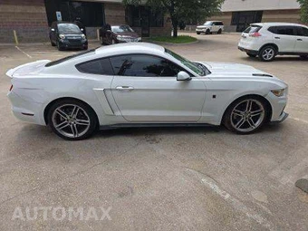 2015 Ford Mustang V6 Coupe - miniatura 4