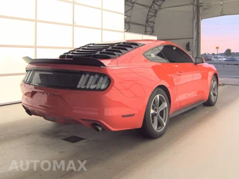 2015 Ford Mustang V6 Coupe – miniatura 4