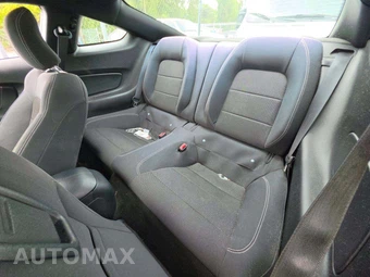 2015 Ford Mustang V6 Coupe – miniatura 13