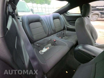 2015 Ford Mustang V6 Coupe – miniatura 16