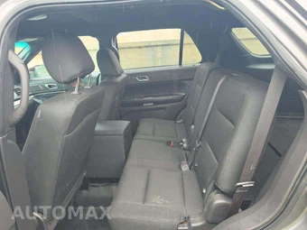 2015 Ford Police Interceptor Utility – miniatura 13
