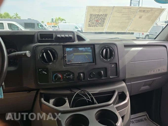 2015 Ford Super Duty E-350 Cutaway - miniatura 10