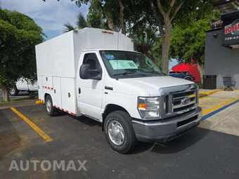 2015 Ford Super Duty E-350 Cutaway - miniatura 4