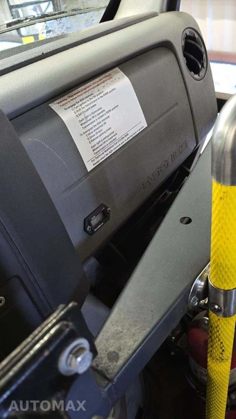2015 Ford Super Duty E-350 Cutaway DRW - miniatura 24