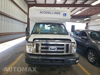 2015 Ford Super Duty E-350 Cutaway DRW - miniatura 2