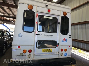 2015 Ford Super Duty E-350 Cutaway DRW - miniatura 5