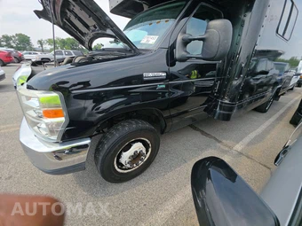 2015 Ford Super Duty E-350 Cutaway DRW