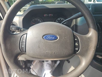 2015 Ford Super Duty E-350 Cutaway DRW - miniatura 10
