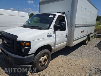 2015 Ford Super Duty E-350 Cutaway DRW
