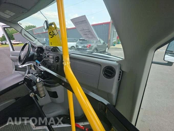 2015 Ford Super Duty E-450 Cutaway DRW - miniatura 18