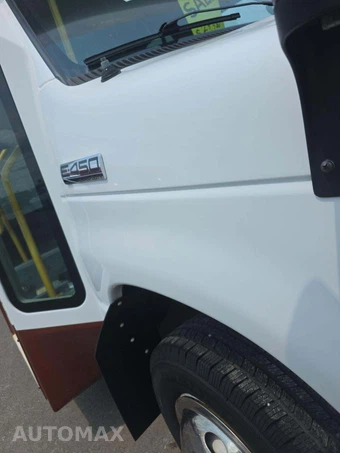 2015 Ford Super Duty E-450 Cutaway DRW - miniatura 21