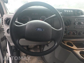 2015 Ford Super Duty E-450 Cutaway DRW – miniatura 10