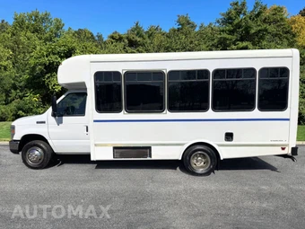 2015 Ford Super Duty E-450 Cutaway DRW - miniatura 11