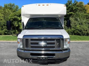 2015 Ford Super Duty E-450 Cutaway DRW - miniatura 13