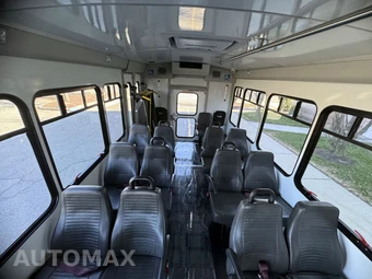 2015 Ford Super Duty E-450 Cutaway DRW - miniatura 27