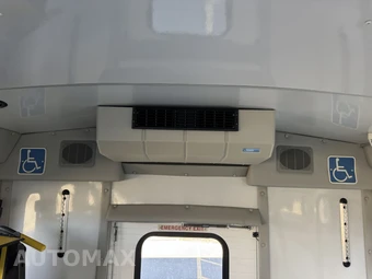 2015 Ford Super Duty E-450 Cutaway DRW - miniatura 38