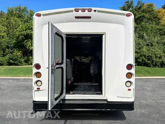 2015 Ford Super Duty E-450 Cutaway DRW - miniatura 9