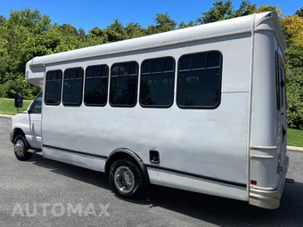 2015 Ford Super Duty E-450 Cutaway DRW - miniatura 13
