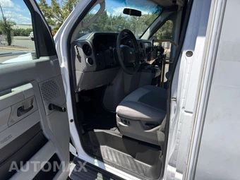 2015 Ford Super Duty E-450 Cutaway DRW - miniatura 19