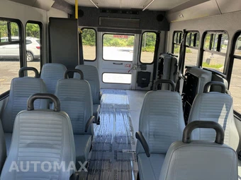 2015 Ford Super Duty E-450 Cutaway DRW - miniatura 25