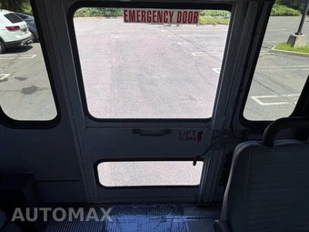 2015 Ford Super Duty E-450 Cutaway DRW - miniatura 39