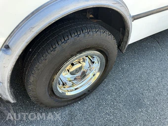 2015 Ford Super Duty E-450 Cutaway DRW - miniatura 44