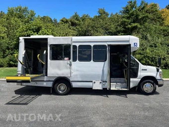 2015 Ford Super Duty E-450 Cutaway DRW - miniatura 5