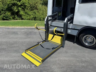 2015 Ford Super Duty E-450 Cutaway DRW - miniatura 7