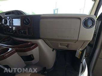 2015 Ford Super Duty E-450 Cutaway DRW - miniatura 17