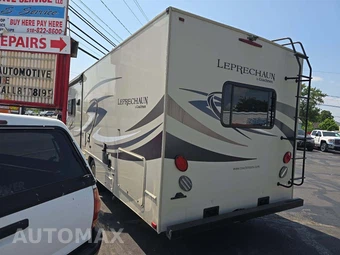 2015 Ford Super Duty E-450 Cutaway DRW - miniatura 2