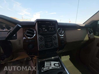 2015 Ford Super Duty F-250 King Ranch Crew Cab Medium Bed - miniatura 10