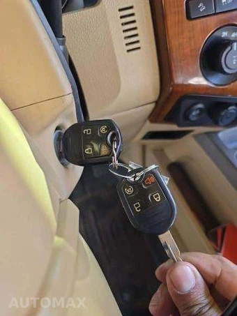 2015 Ford Super Duty F-250 King Ranch Crew Cab Medium Bed - miniatura 8