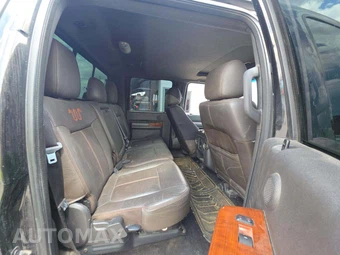 2015 Ford Super Duty F-250 King Ranch Crew Cab Medium Bed - miniatura 16