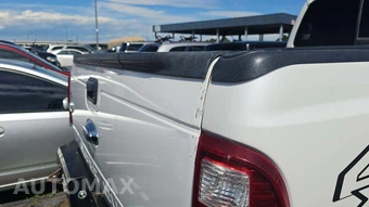 2015 Ford Super Duty F-250 King Ranch Crew Cab Medium Bed - miniatura 36