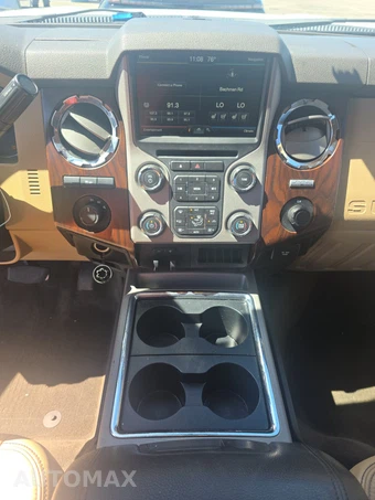 2015 Ford Super Duty F-250 Lariat Crew Cab Medium Bed - miniatura 11