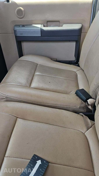 2015 Ford Super Duty F-250 Lariat Crew Cab Medium Bed - miniatura 33