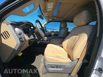 2015 Ford Super Duty F-250 Lariat Crew Cab Medium Bed - miniatura 7