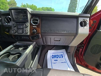 2015 Ford Super Duty F-250 Lariat Crew Cab Medium Bed - miniatura 16