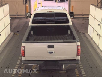 2015 Ford Super Duty F-250 Lariat Crew Cab Medium Bed - miniatura 5