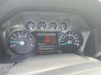 2015 Ford Super Duty F-250 Lariat Crew Cab Medium Bed - miniatura 9