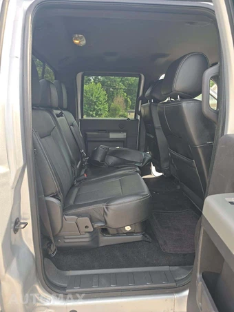 2015 Ford Super Duty F-250 Lariat Crew Cab Medium Bed - miniatura 13