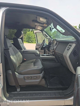 2015 Ford Super Duty F-250 Lariat Crew Cab Medium Bed - miniatura 15
