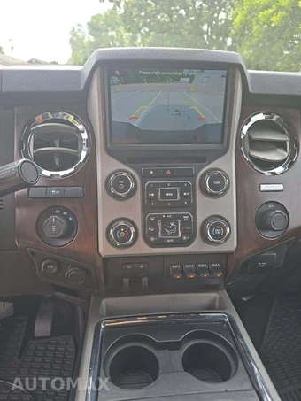 2015 Ford Super Duty F-250 Lariat Crew Cab Medium Bed - miniatura 7